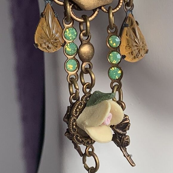 Banana Bob vintage Victorian Rose chandelier earrings 2.5” pierced - Picture 10 of 13